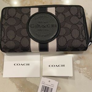 NWT Coach Dempsey Large Phone Wallet, VERY HARD TO FIND!!